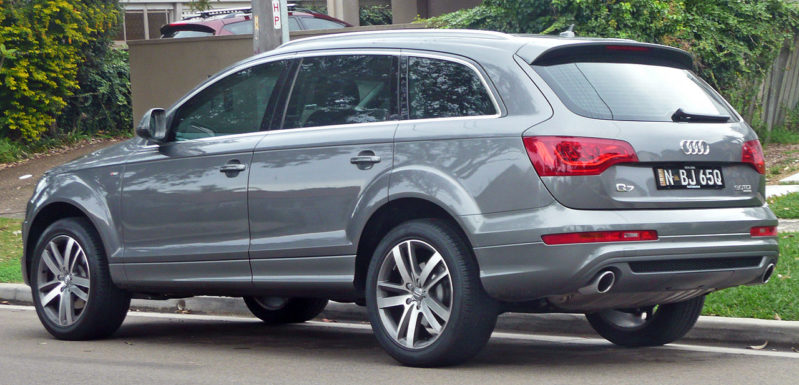 audi q7 child car